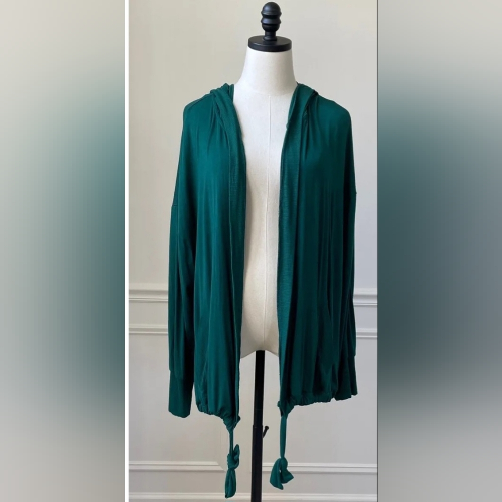 Torrid Supper Soft Lightweight Hooded Sweatshirt W/Open Front. - Picture 6 of 6